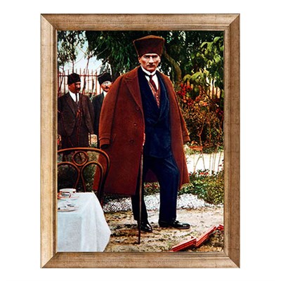Atatürk Pelerinli ve Kalpaklı Tablo