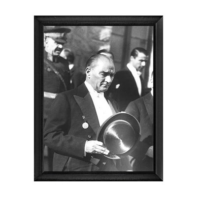 Atatürk Smokinli Altın Çerçeveli Tablo