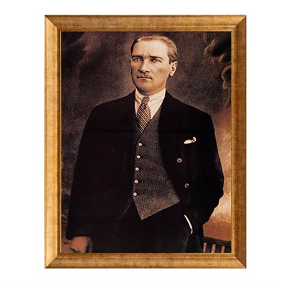 Atatürk Takım Elbiseli Portre Altın Çerçeveli Tablo