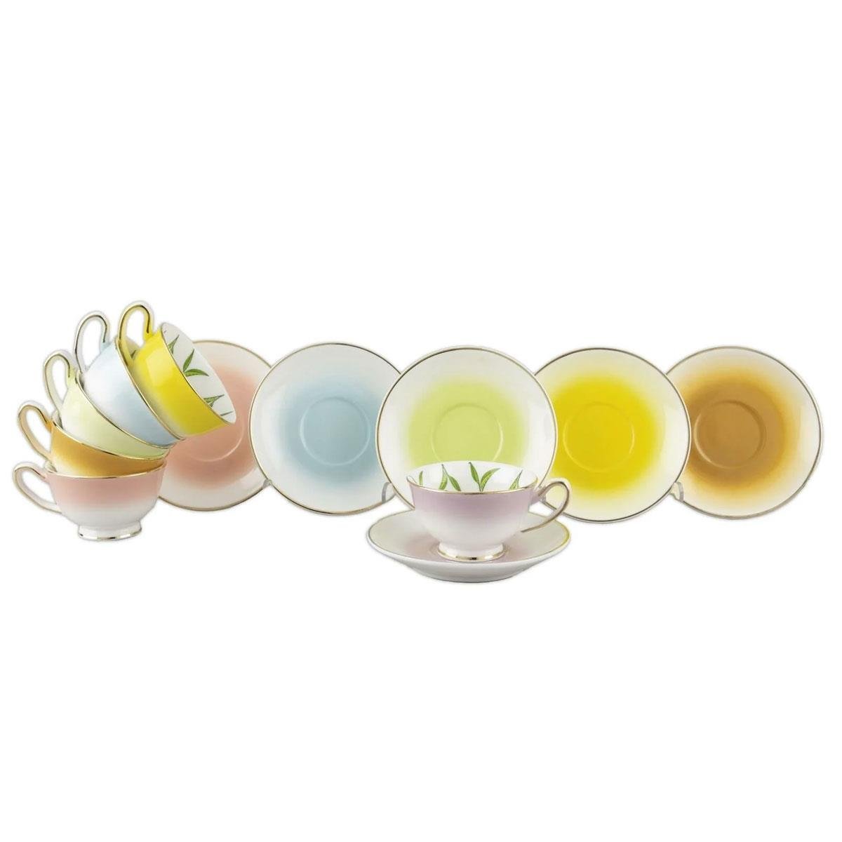 Mikasa Moor markasına ait, pastel tonlarda degrade renk geçişli Bone China kahve fincanı takımı. Altın yaldız detaylı kulplar ve tabaklar, setteki modern ve zarif tasarımı vurgulamaktadır.