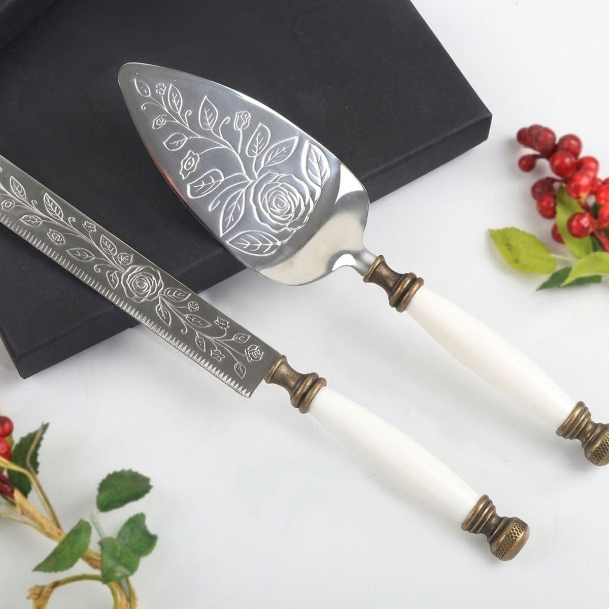 Çamlıca Home gül desen kabartmalı porselen kulplu antik eskitme 2li pasta servis takımı