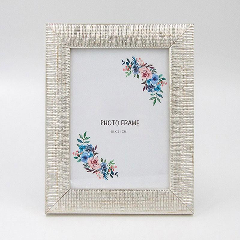 Gümüş Tırtıklı Çerçeve 15x20 cm - Mondecor