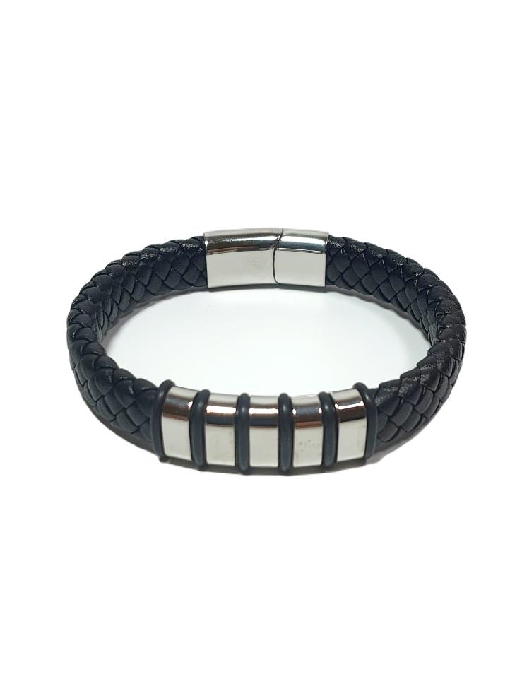 Deri BileklikJTSS25DEB1496 HASIR DESEN ÇELİK APARATLI MODEL SİYAH RENK HAKİKİ DERİ MIKNATISLI KAPAMA ÇELİK PASLANMAZ RENK ATMAZ 316L JANTİ DERİ BİLEKLİKJantideri bileklik, bileklik, erkek bileklik, hediye bileklik, janti bileklik, babalar günü, sevgililer günü, yılbaşı, öğretmenler günü