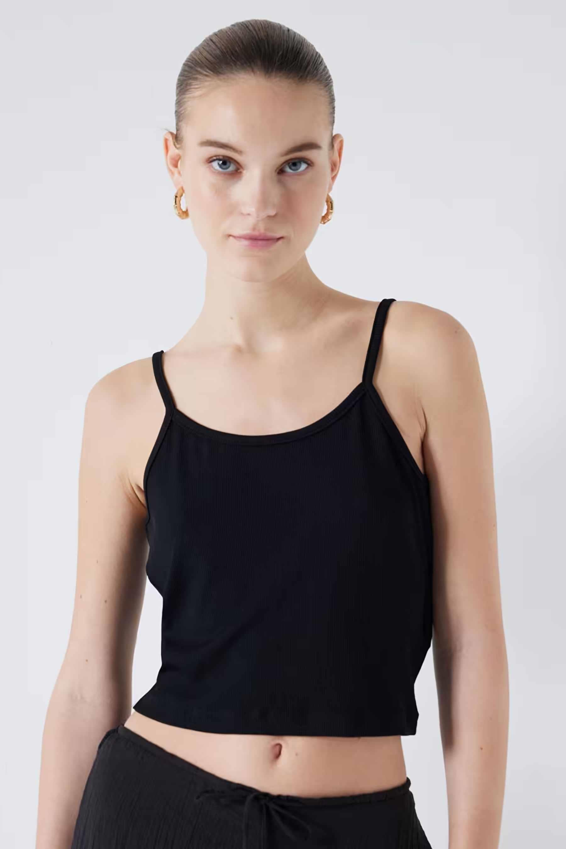IPEKYOL SIYAH 70136 / T-SHIRT