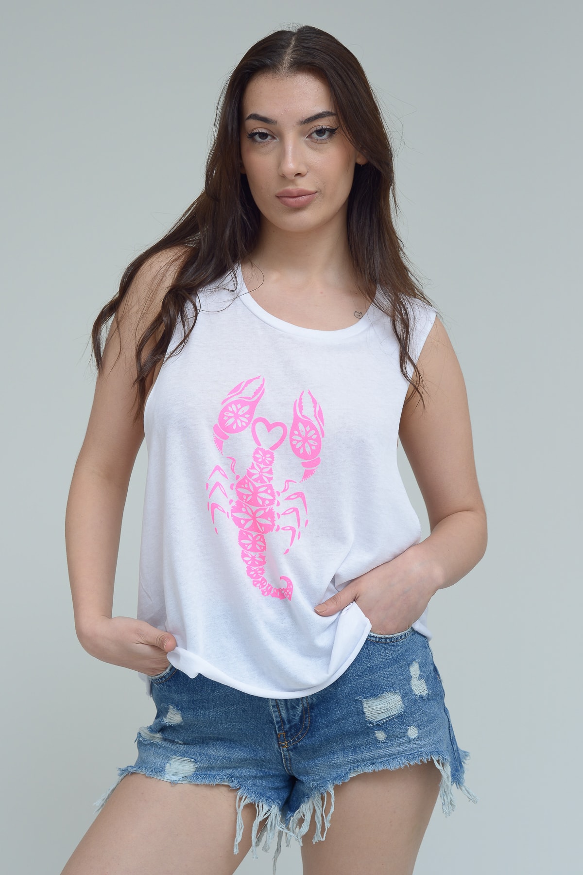 TWIST Akrep Desen Beyaz-Fuşya Kolsuz T-shirt
