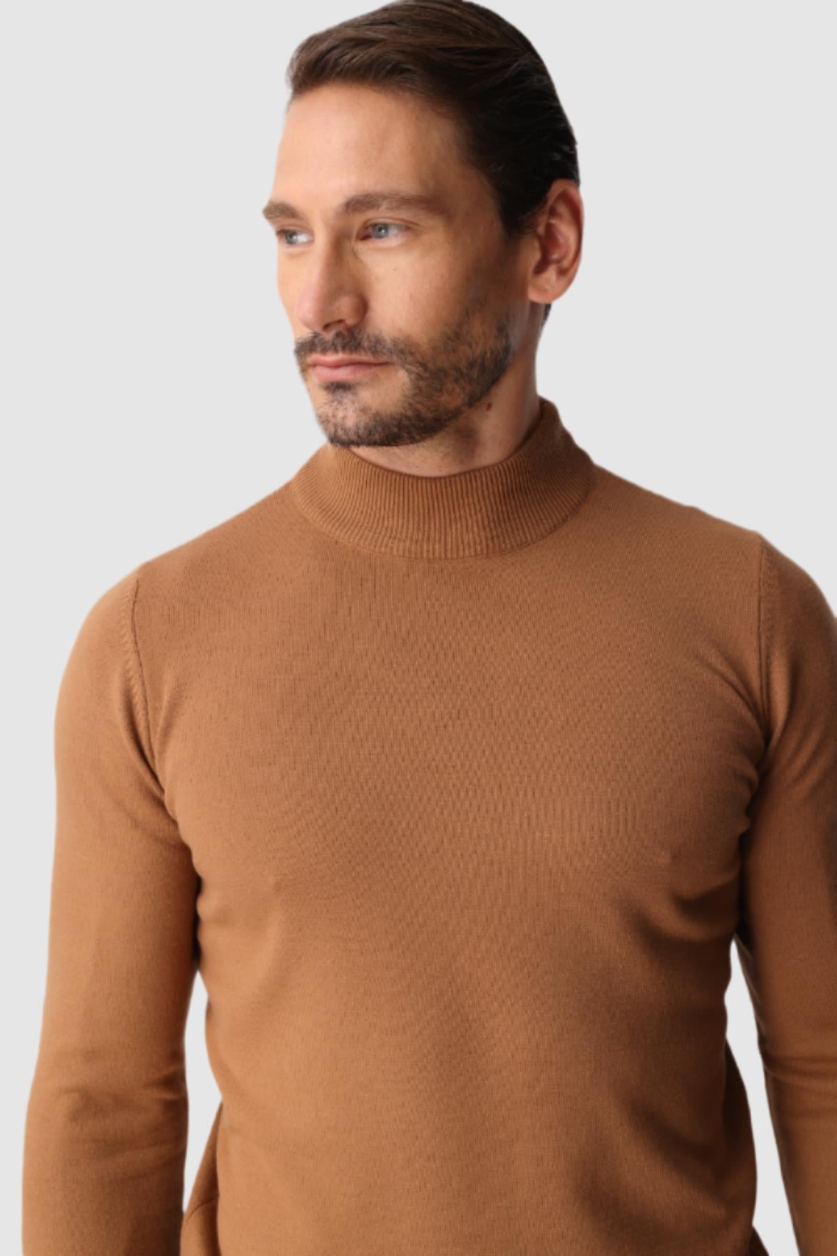 Açık Kahve Modern Fit Dar Kalıp Yarım Balıkçı Düz Uzun Kollu Triko