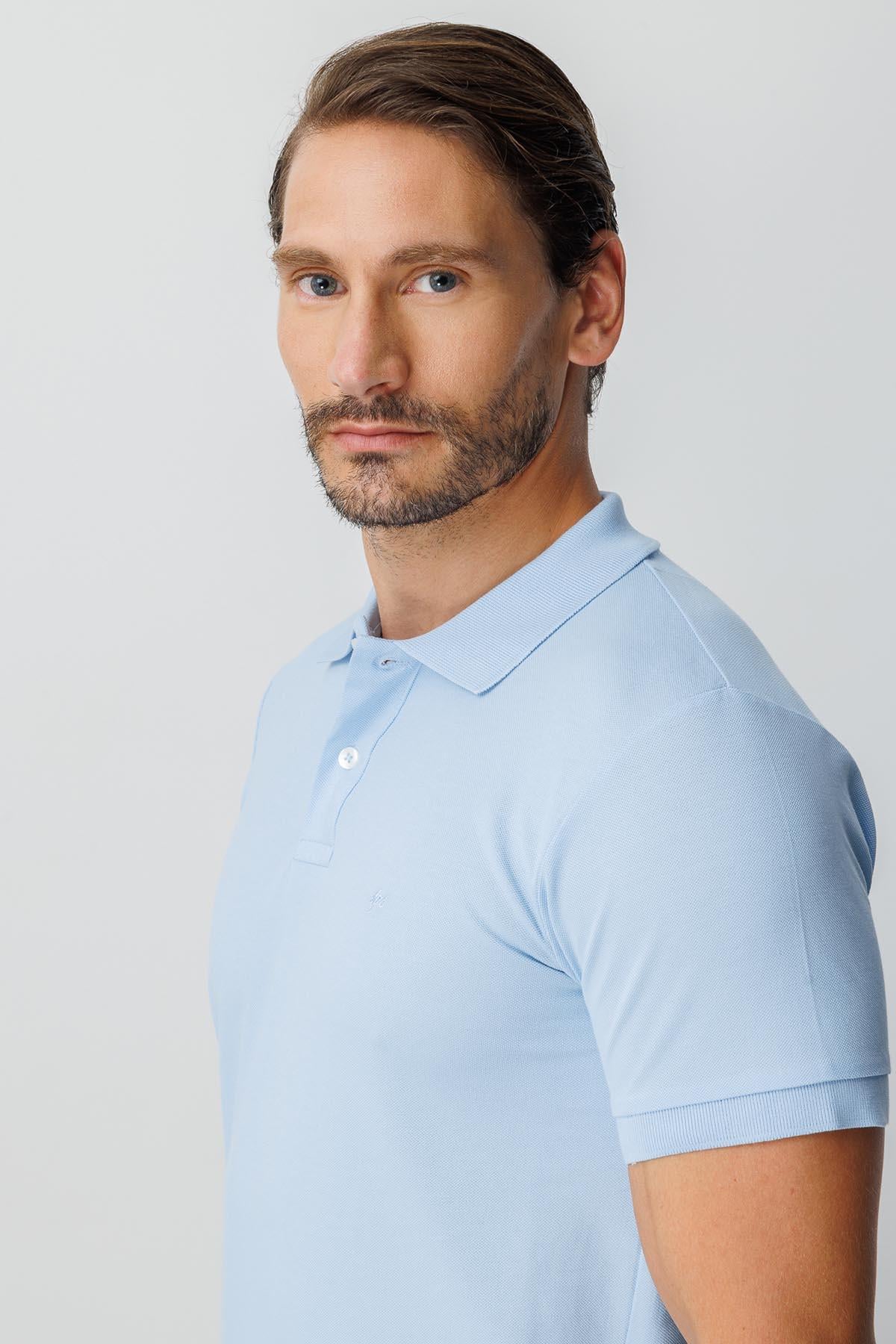Açık Mavi Modern Fit Dar Kalıp Polo Yaka Düz Kısa Kollu  %100 Pamuk Tişört
