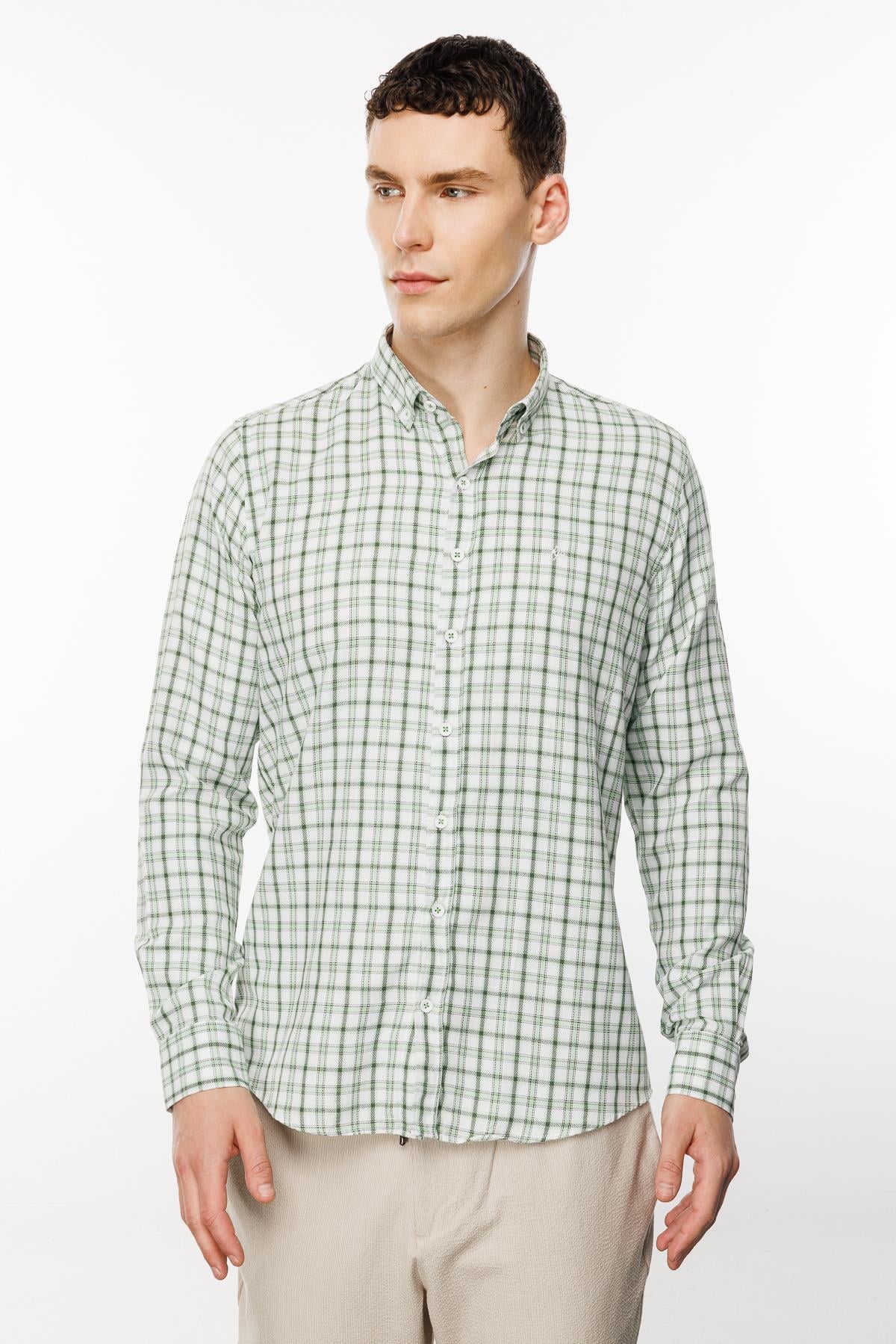 Açık Yeşil Dynamic Fit  Düğmeli Yaka Ekose Uzun Kollu Cepsiz Pamuklu Gömlek