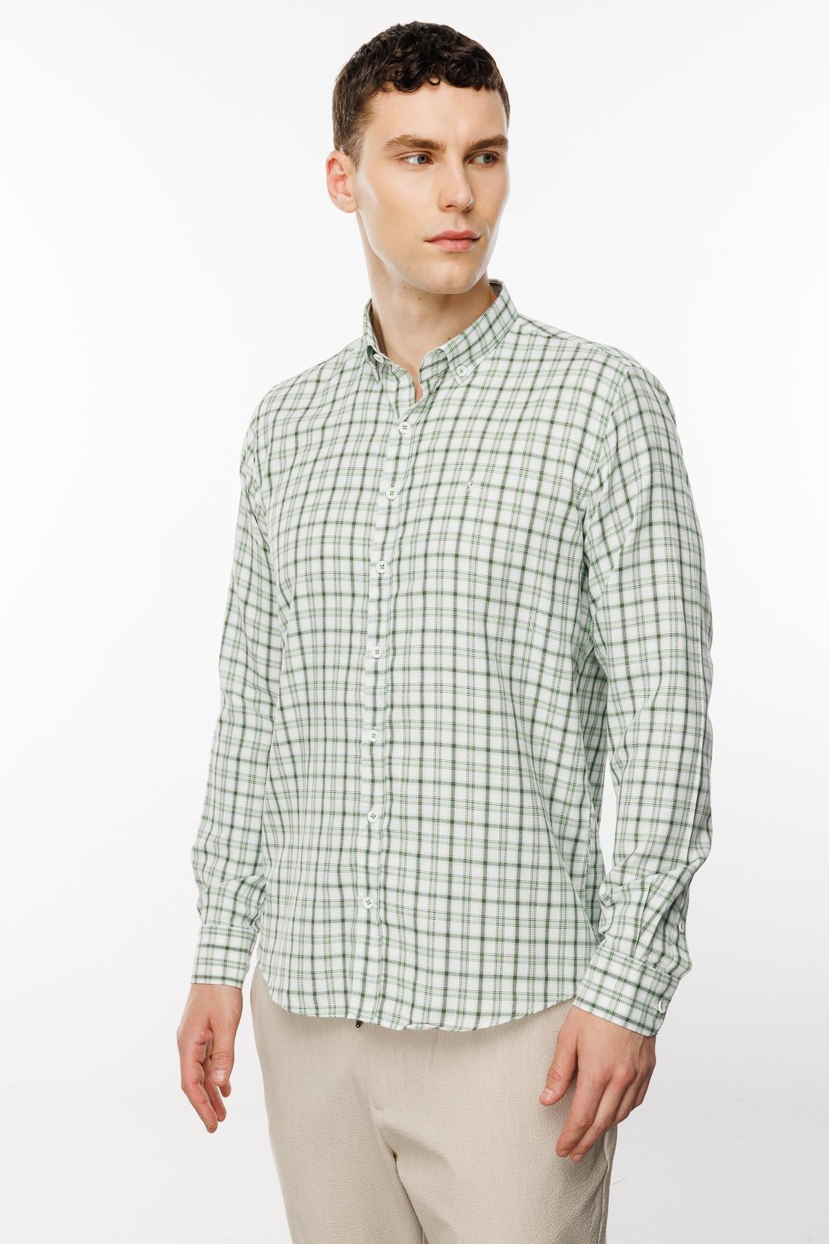 Açık Yeşil Dynamic Fit  Düğmeli Yaka Ekose Uzun Kollu Cepsiz Pamuklu Gömlek