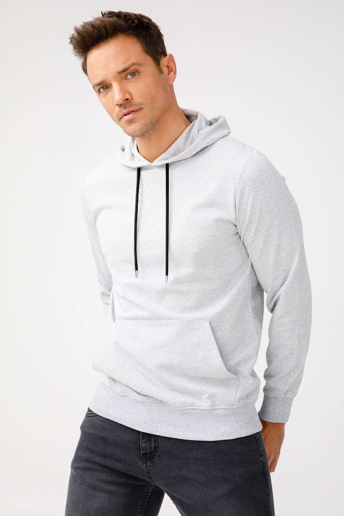Erkek A.Gri Modernfit / Ekstra Dar Kalıp Kapşonlu Fermuarsız Sweatshirt