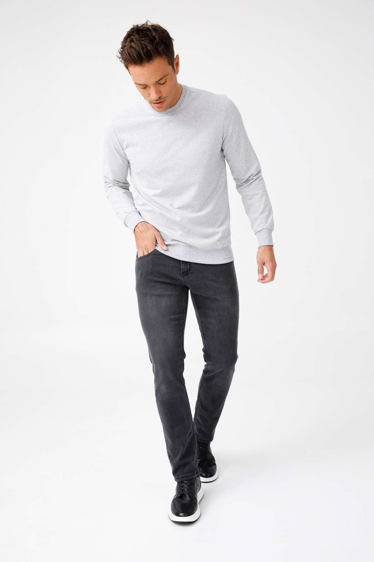 Erkek A.Gri Modernfit / Ekstra Dar Kalıp Bisiklet Yaka Sweatshirt