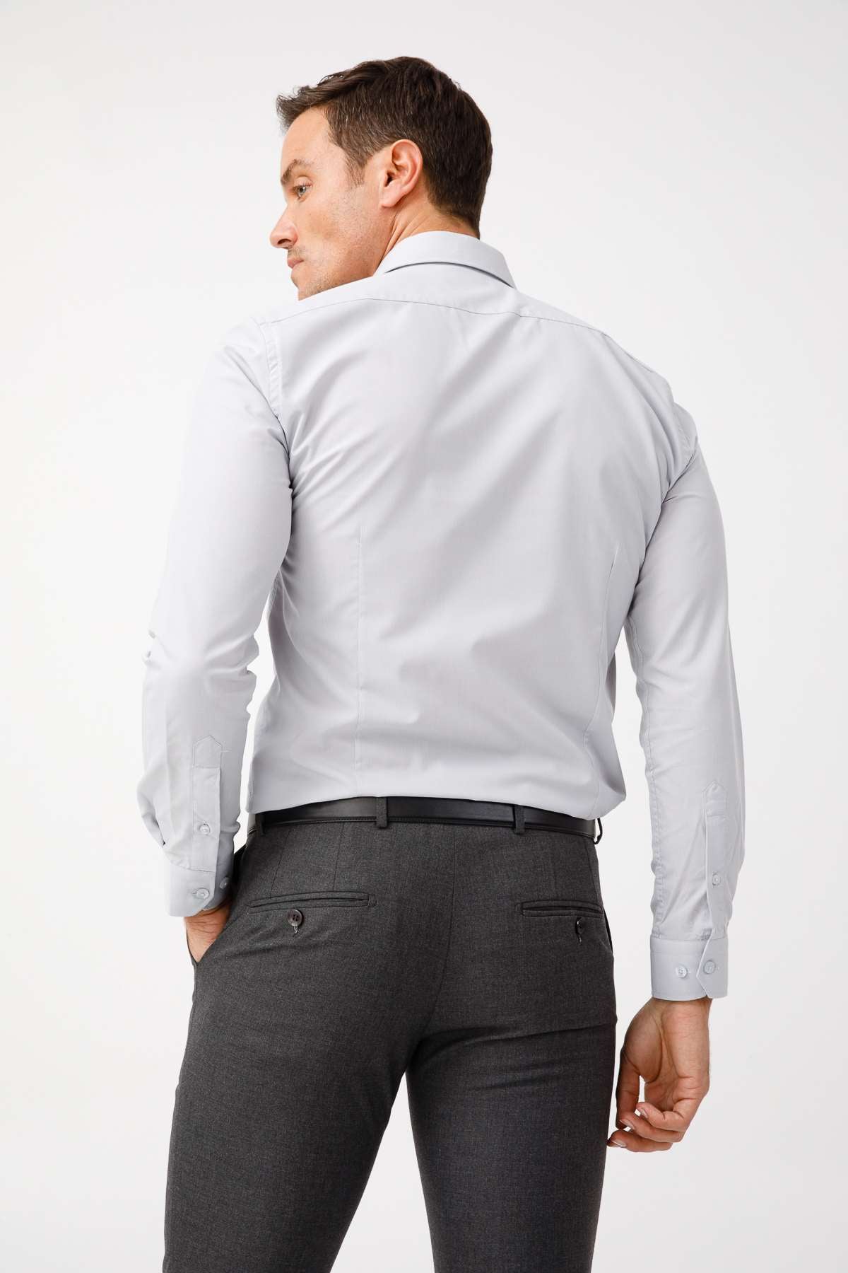 Açık Gri Slim Fit Dar Kalıp Klasik Yaka Düz Uzun Kollu Cepsiz Kolay Ütülenir Gömlek