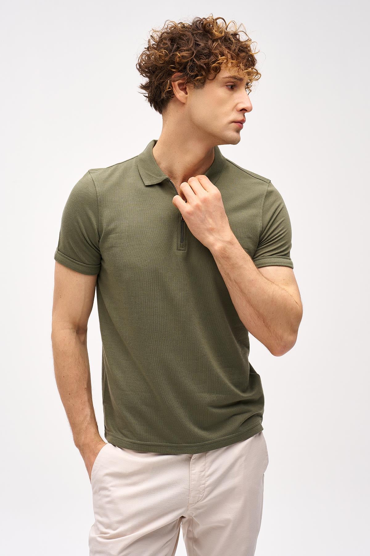 Erkek Açık Yeşil Slim Fit Fermuarlı Polo Yaka Kısa Kollu Tişört
