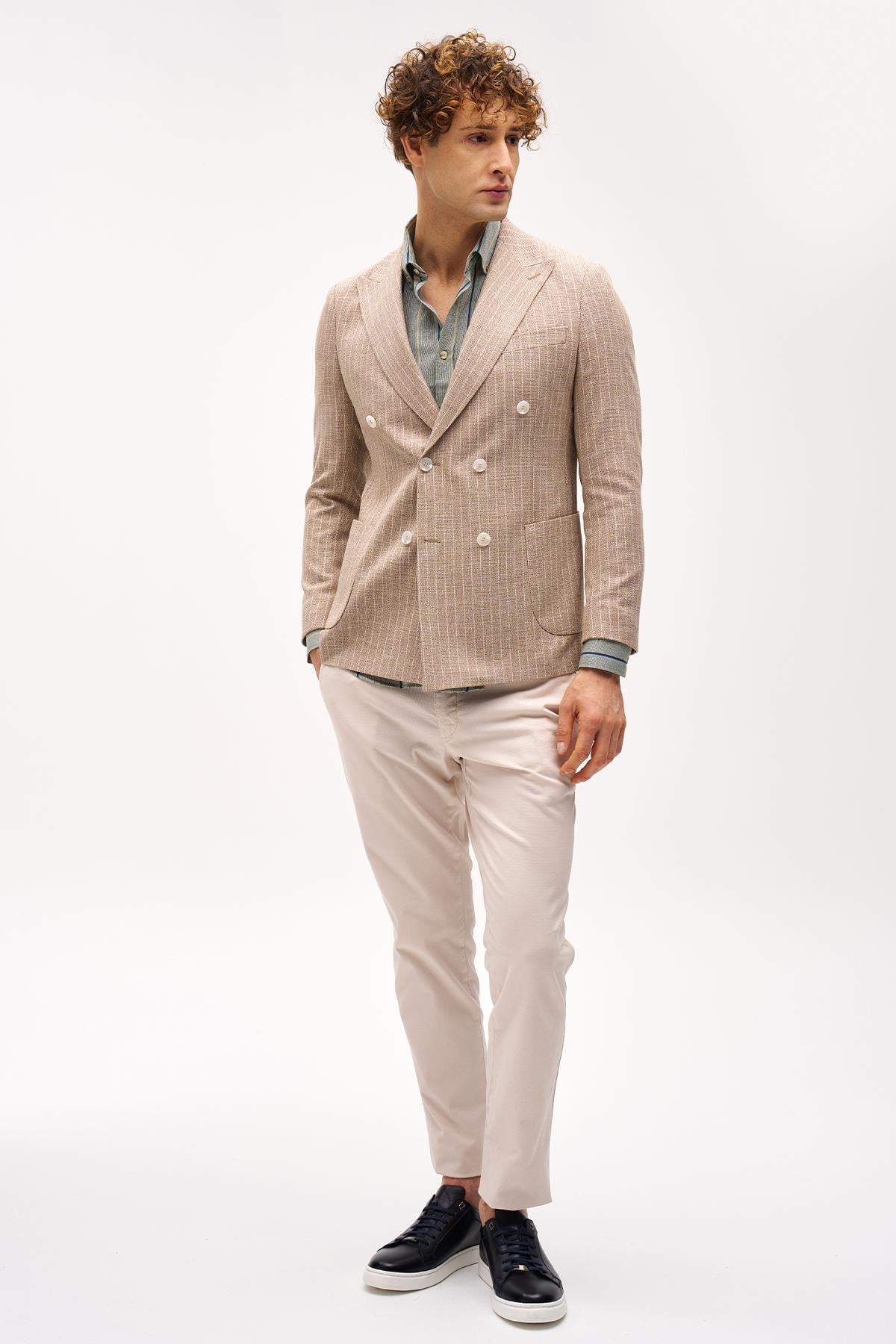 Erkek Bej Slim Fit / Dar Kalıp Geniş Kırlangıç Ceket