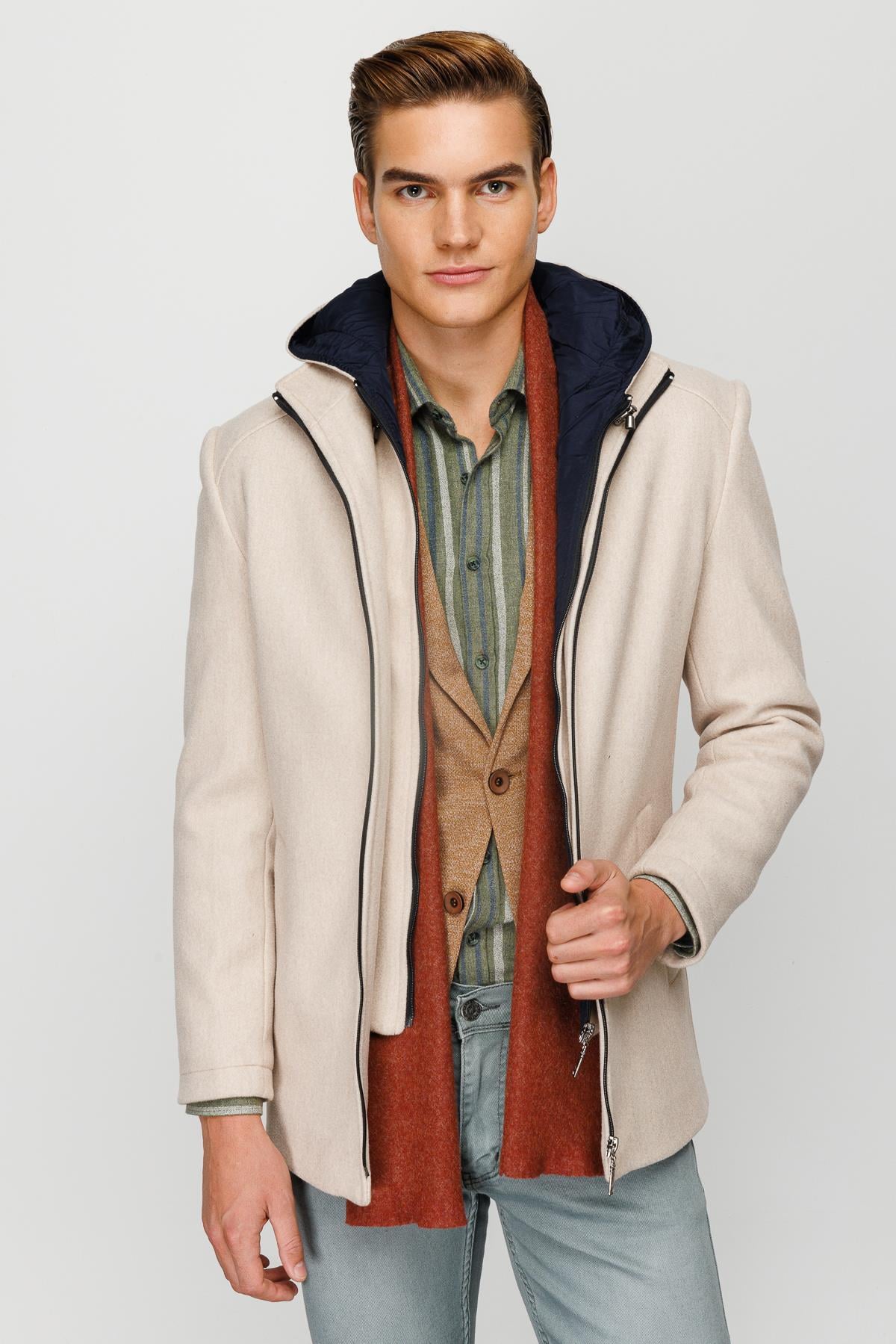 Bej Kapüşonlu Erkek Kaban Fermuarlı Dik Yaka Modern Model