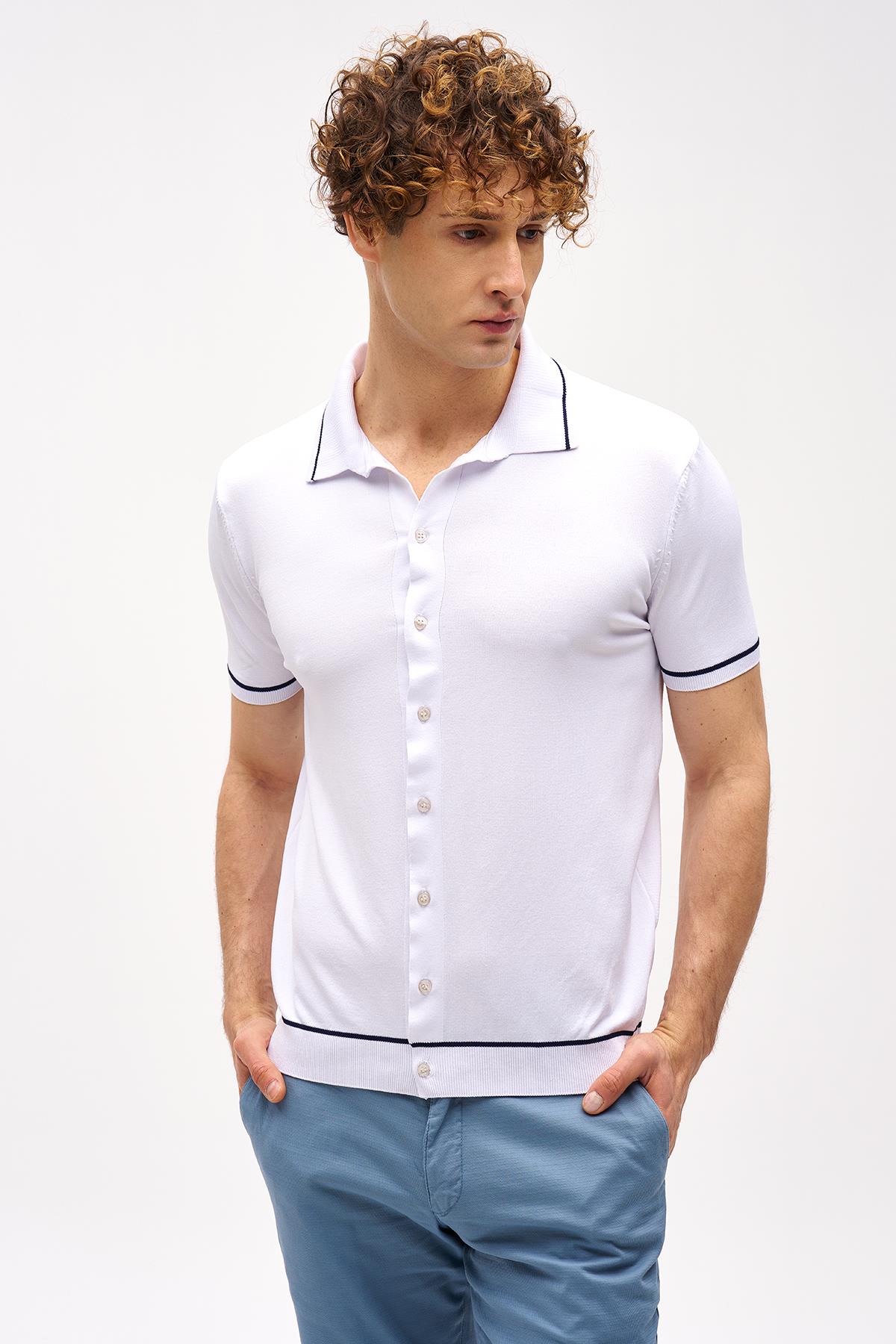 Beyaz Slim Fit Dar Kalıp Düğmeli Polo Yaka Desenli Kısa Kollu Triko Tişört