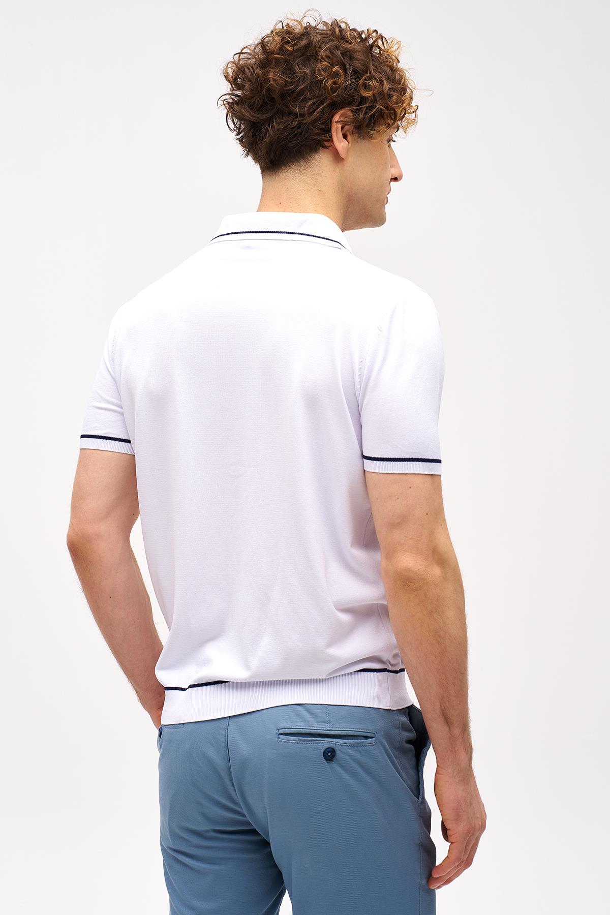 Beyaz Slim Fit Dar Kalıp Düğmeli Polo Yaka Desenli Kısa Kollu Triko Tişört