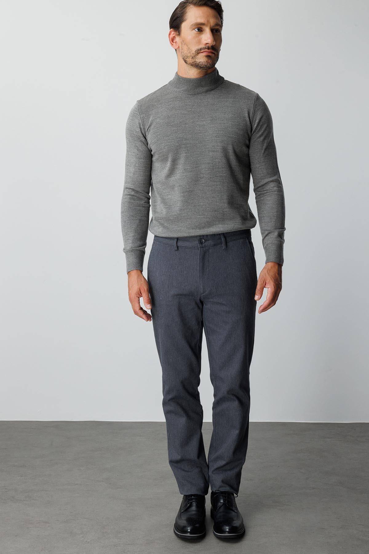 Erkek Füme Pamuklu Regular Fit Pantolon – Rahat Kalıp Günlük
