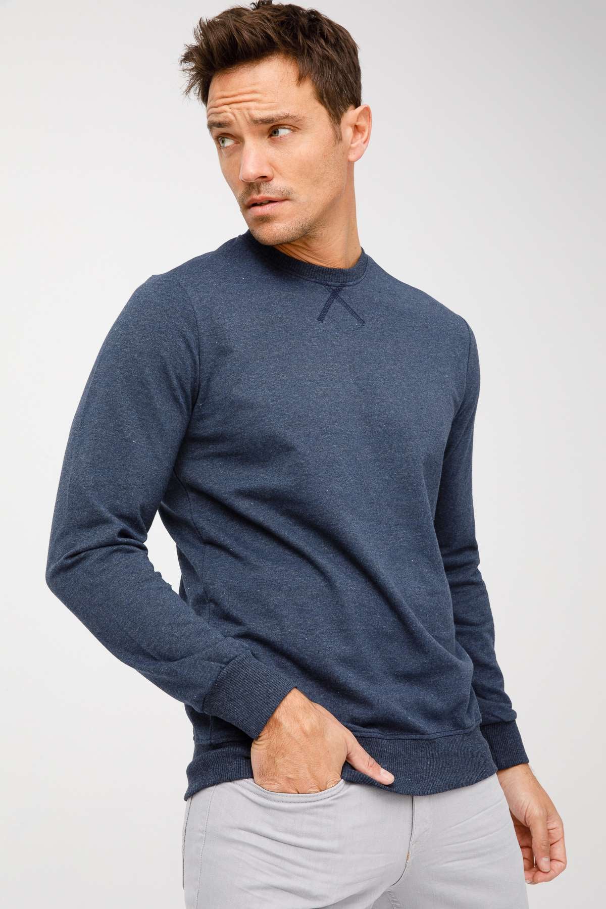 İndigo Modern Fit Ekstra Dar Kalıp Bisiklet Yaka Düz Sweatshirt