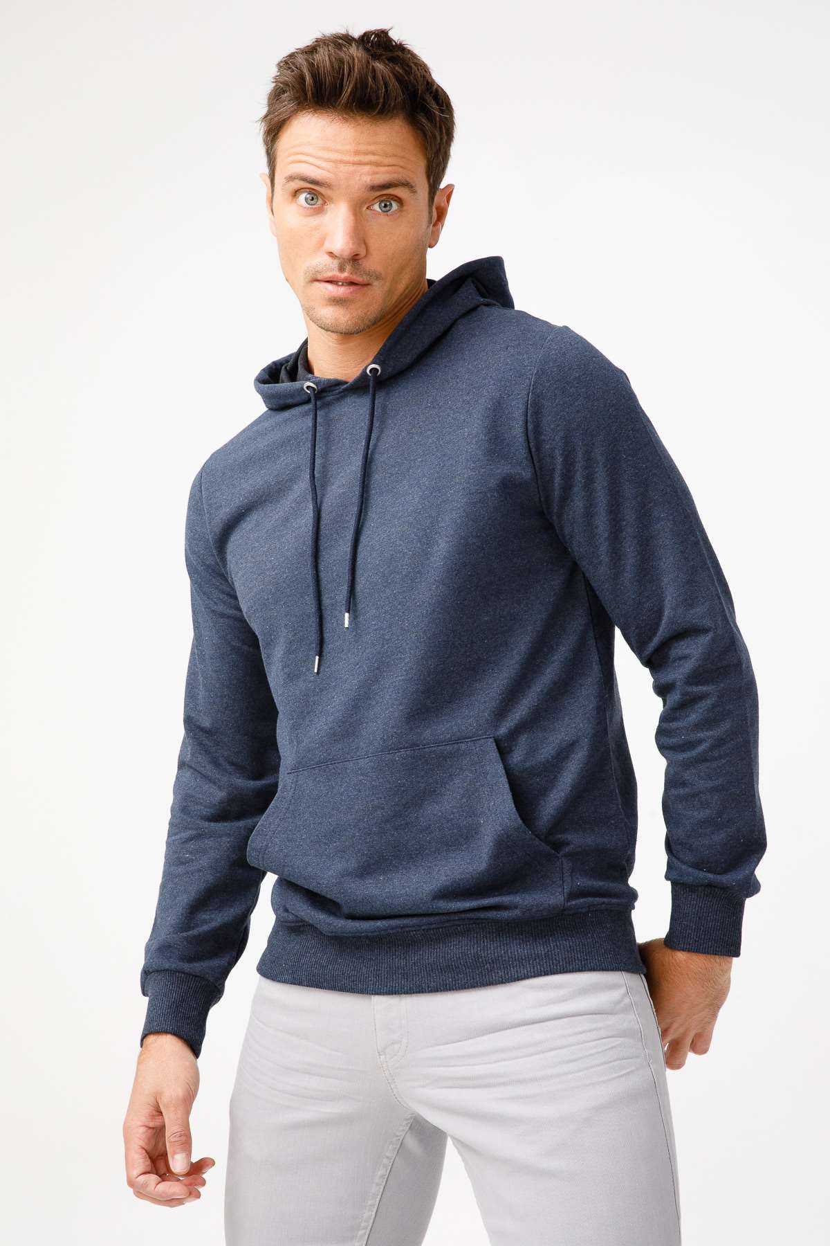 Erkek İndigo Modernfit / Ekstra Dar Kalıp Kapşonlu Fermuarsız Sweatshirt