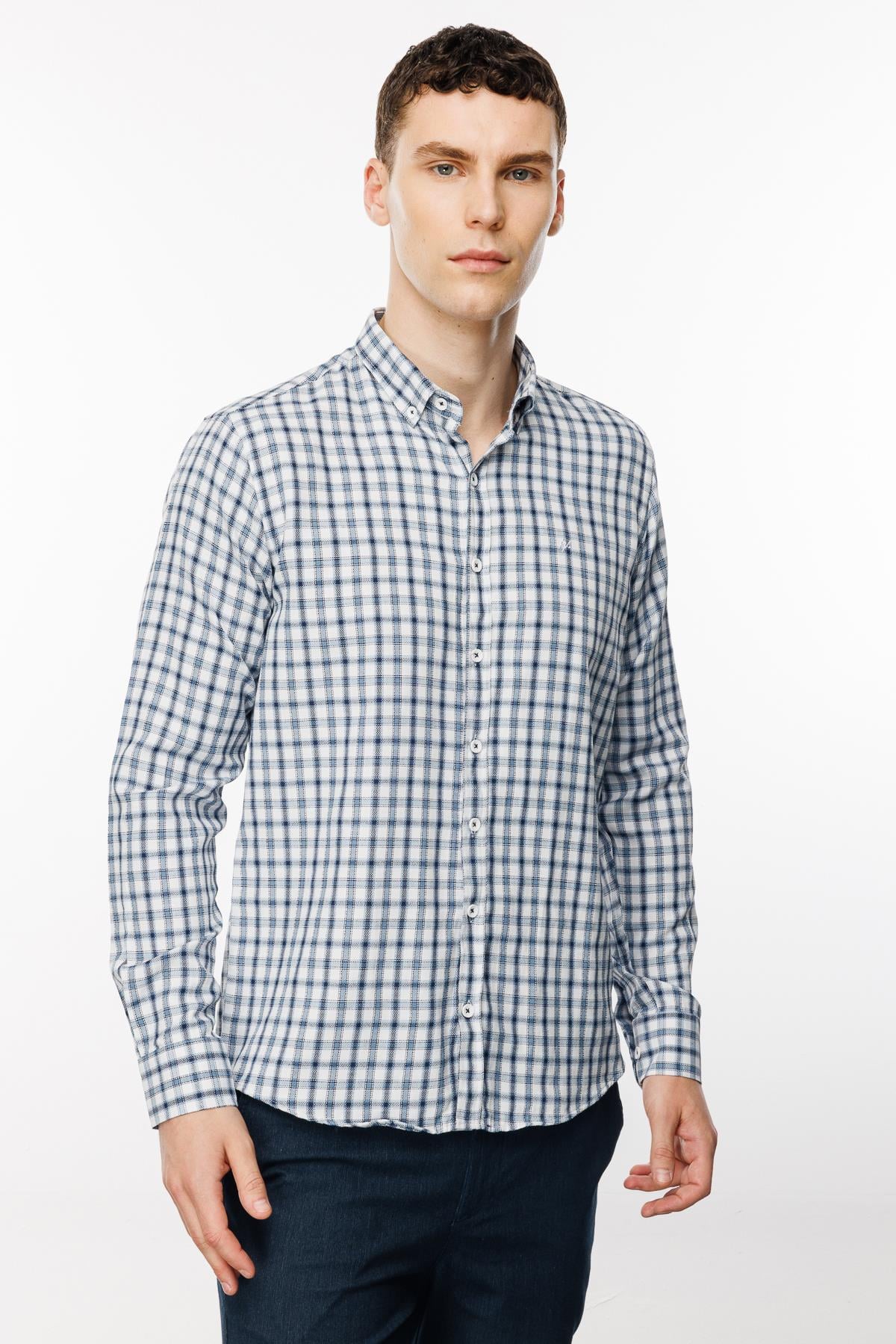 Lacivert Dynamic Fit  Düğmeli Yaka Ekose Uzun Kollu Cepsiz Pamuklu Gömlek