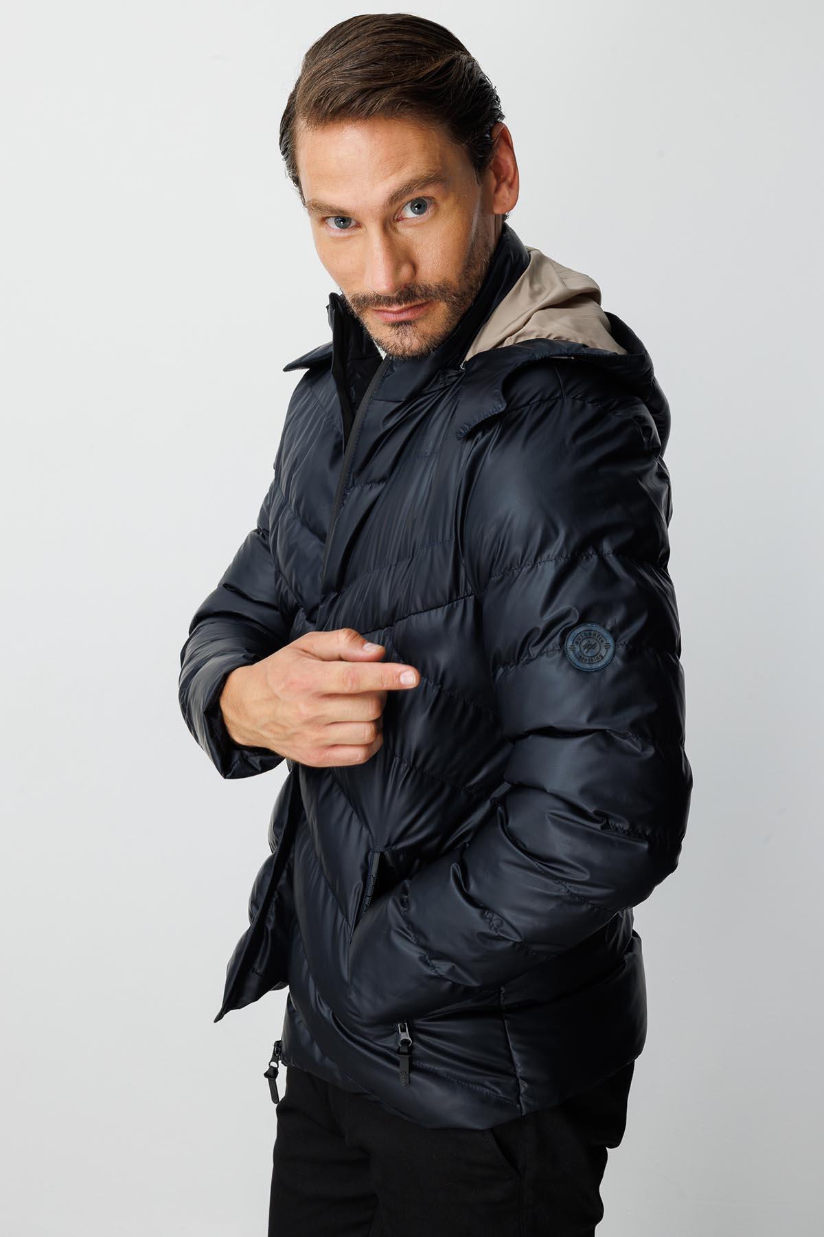 Lacivert Standart Fit Kapüşonlu Kapitone Şişme Spor Erkek Mont