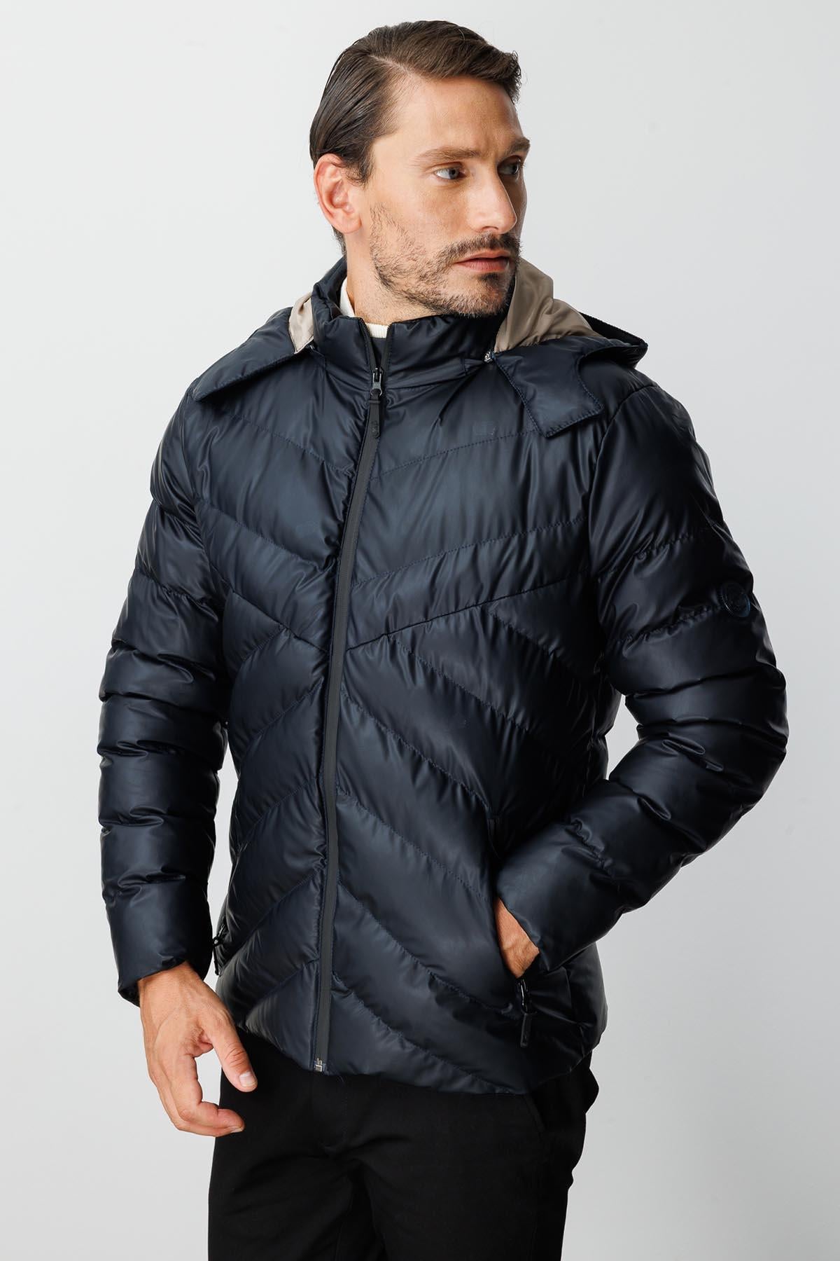 Lacivert Standart Fit Kapüşonlu Kapitone Şişme Spor Erkek Mont