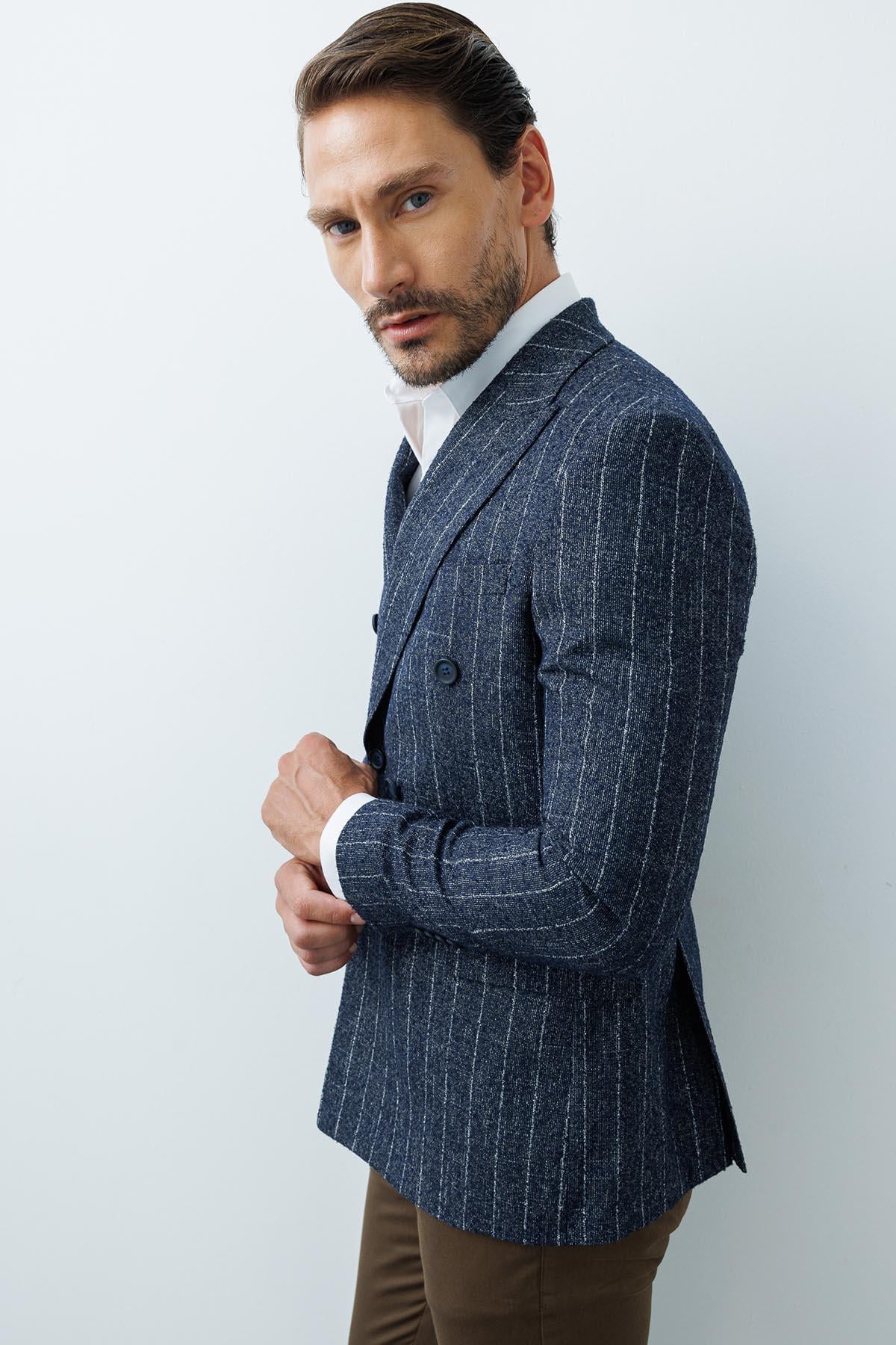 Erkek Lacivert Slim Fit / Dar Kalıp Geniş Kırlangıç Ceket