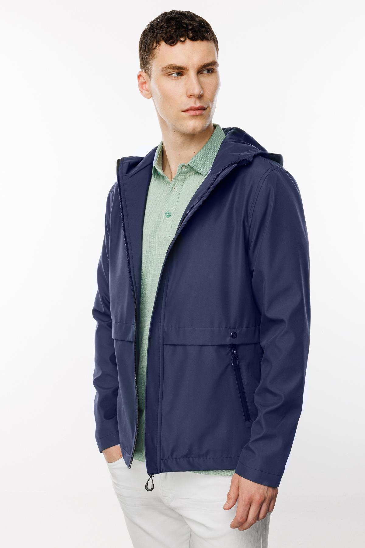 Lacivert Standart Kalıp Kapüşonlu Yaka  %100 Polyester Mont
