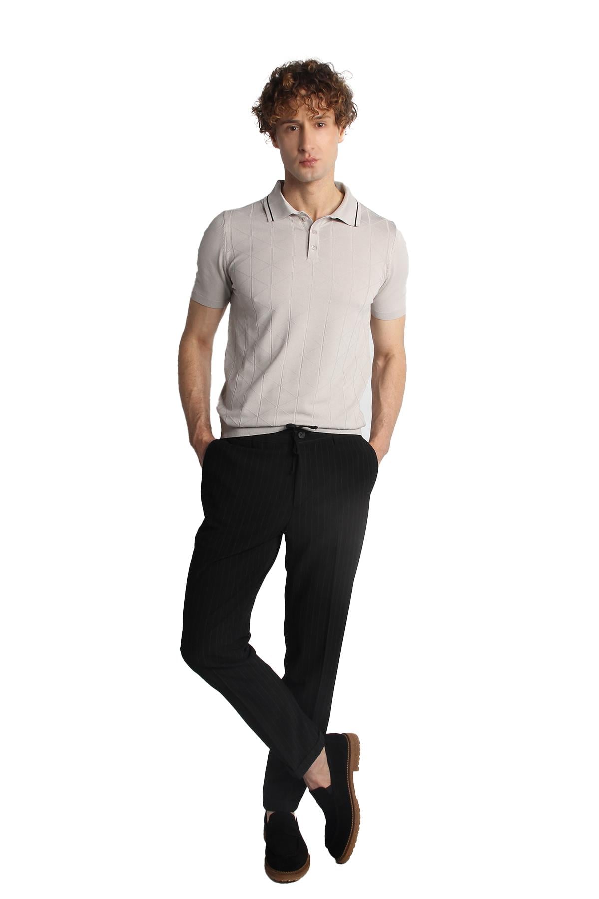 Siyah Standart Kalıp Dinamik Fit  Pantolon