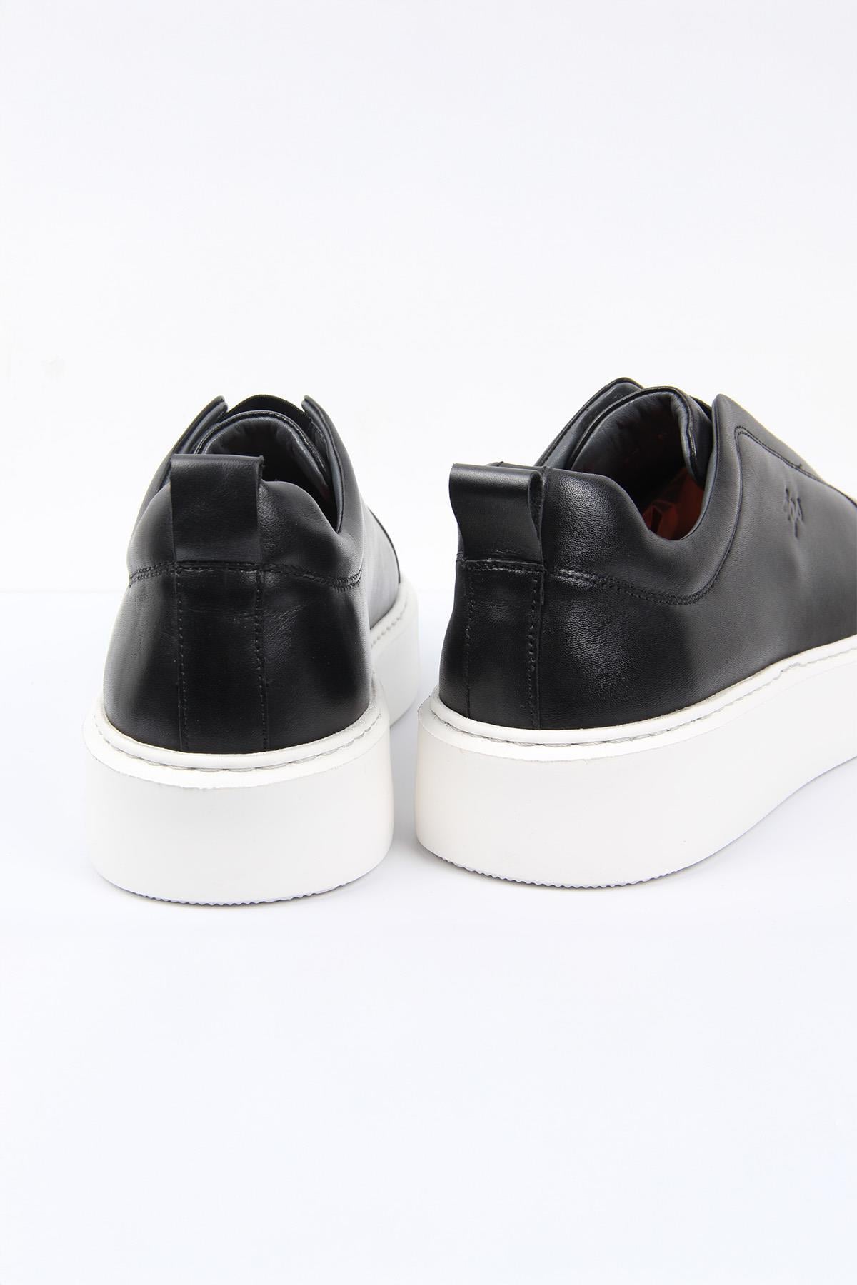 Siyah Slip-On Erkek Ayakkabı Bağcıksız Kalın Taban Günlük Model