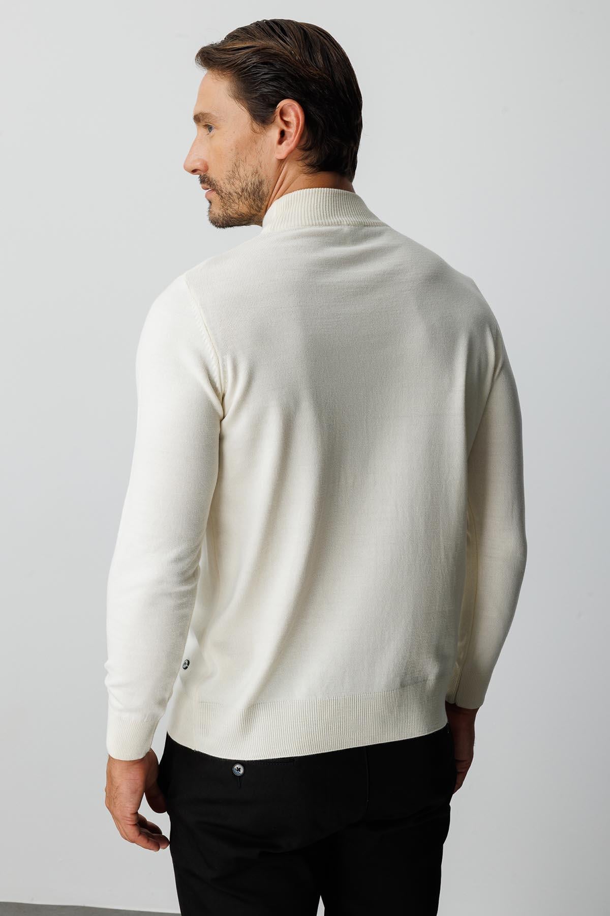Kemik Modern Fit Dar Kalıp Yarım Balıkçı Düz Uzun Kollu Triko