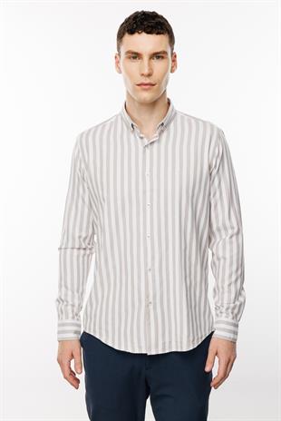 Erkek Açık Kahve Dynamic Fit Düğmeli Yaka Gömlek