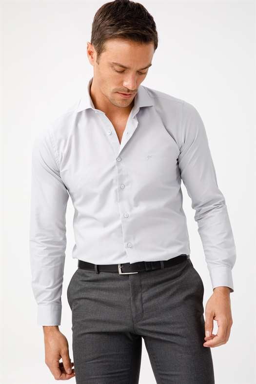 Açık Gri Slim Fit Dar Kalıp Klasik Yaka Düz Uzun Kollu Cepsiz Kolay Ütülenir Gömlek