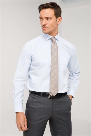 Açık Mavi Regular Fit Rahat Kalıp Klasik Yaka Düz Uzun Kollu Cepli Kolay Ütülenir Gömlek