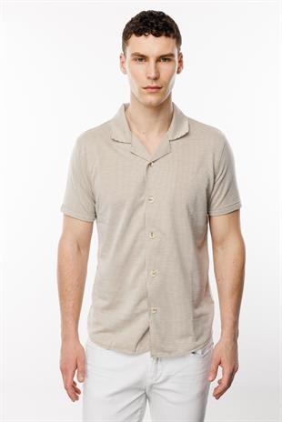 Bej Dynamic Fit  Apaç Yaka Düz Kısa Kollu Cepsiz Pamuklu Gömlek