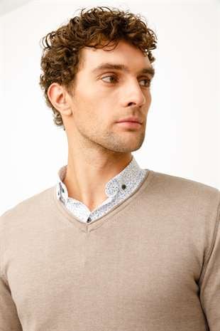 Bej Standart Fit Dar Kalıp V Yaka Düz Uzun Kollu  Triko