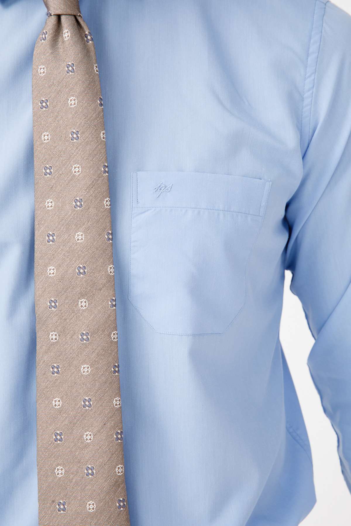 Koyu Mavi Regular Fit Rahat Kalıp Klasik Yaka Düz Uzun Kollu Cepli Kolay Ütülenir Gömlek