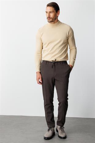 ERKEK KAHVE DYNAMIC FIT STD PANTOLON