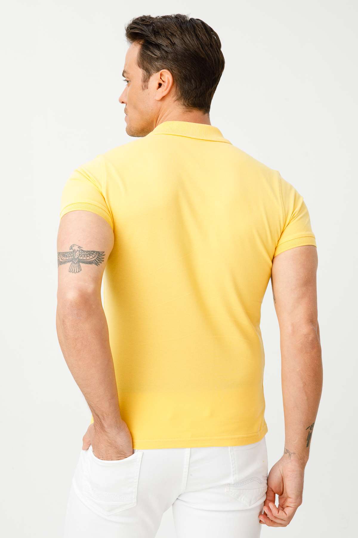 Sarı Modern Fit Dar Kalıp Polo Yaka Düz Kısa Kollu Pamuklu Tişört