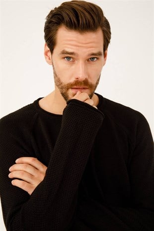 Siyah Regular Fit Rahat Kalıp Bisiklet Yaka Düz Uzun Kollu  Triko