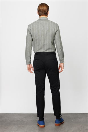 Siyah Erkek Pamuklu Kumaş Pantolon Regular Fit – Rahat Kalıp Günlük Ofis Stili