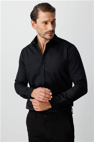 Siyah Regular Fit Geniş Kalıp Klasik Yaka Düz Uzun Kollu Cepsiz %100 Pamuk Non Iron Gömlek