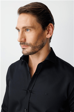 Siyah Regular Fit Geniş Kalıp Klasik Yaka Düz Uzun Kollu Cepsiz %100 Pamuk Non Iron Gömlek