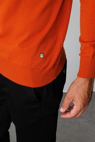 Turuncu Standart Fit Dar Kalıp Yarım Balıkçı Düz Uzun Kollu  Triko