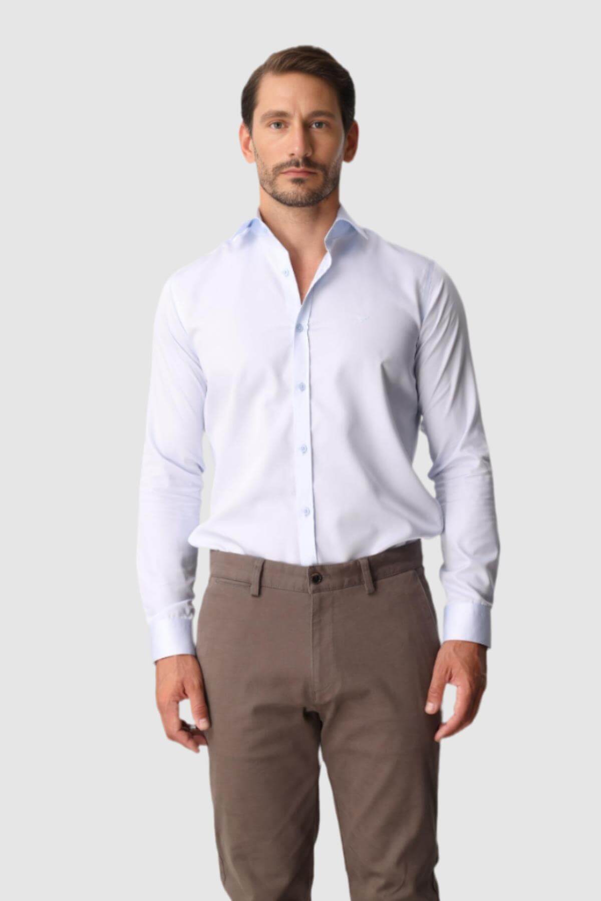 Açık Mavi Slim Fit Dar Kalıp Klasik Yaka Düz Uzun Kollu Cepsiz %100 Pamuk Non Iron Gömlek 