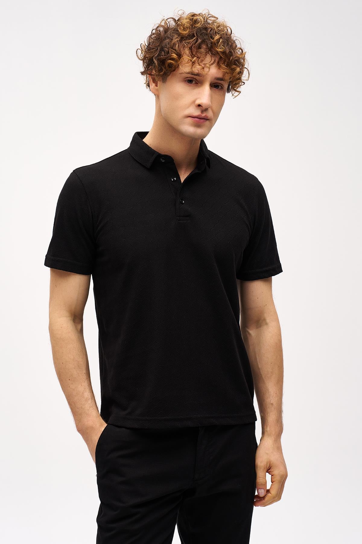 ERKEK SİYAH STANDART POLO YAKA DÜĞMELİ TİŞÖRT