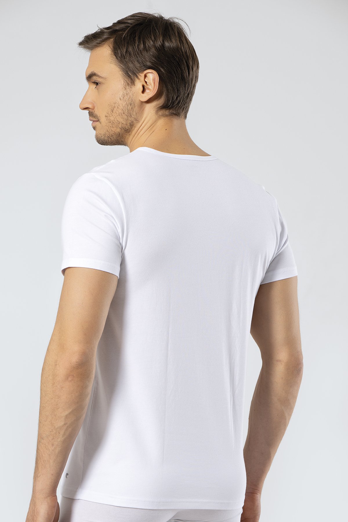Cacharel 1305 Beyaz Erkek O Yaka Kısa Kollu T-Shirt