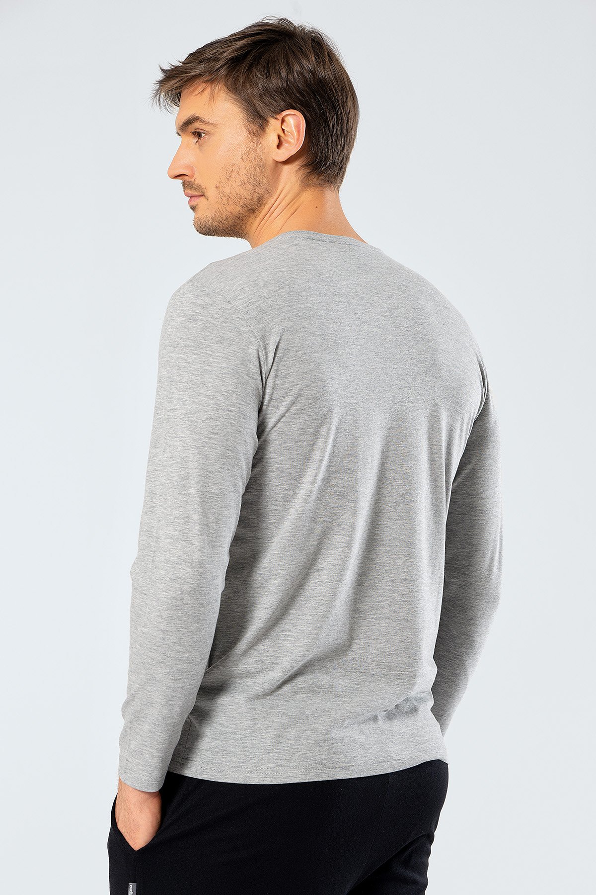 Cacharel 1333 Gri Erkek Erkek Gri O Yaka Uzun Kollu Sweatshirt