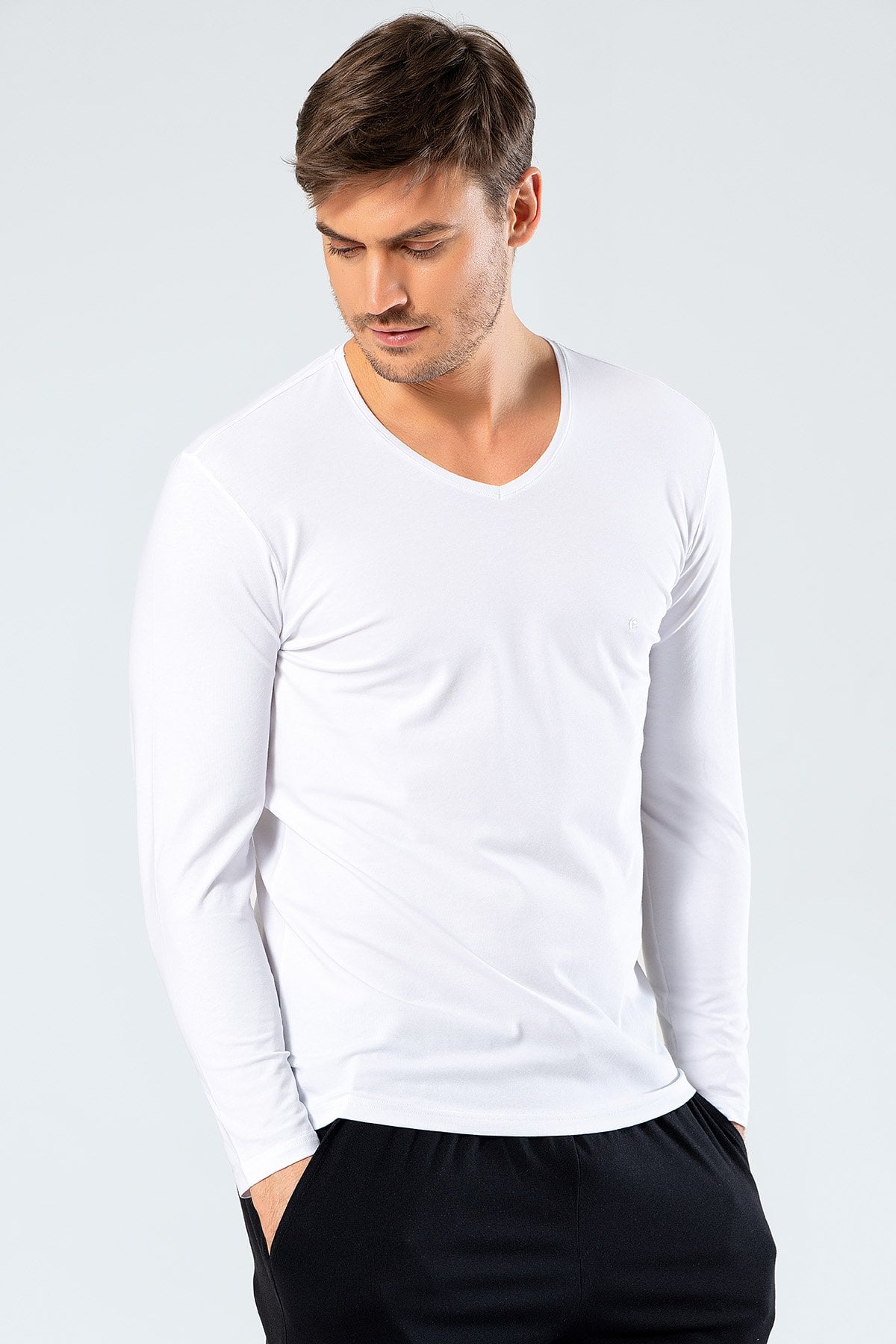 Cacharel 1334 Beyaz Erkek Erkek Beyaz V Yaka Uzun Kollu Sweatshirt